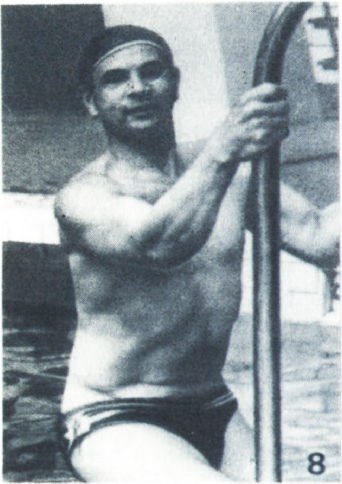 8. Л. Е. Садовский после заплыва (бассейн в Лужниках, 1965 г.).
